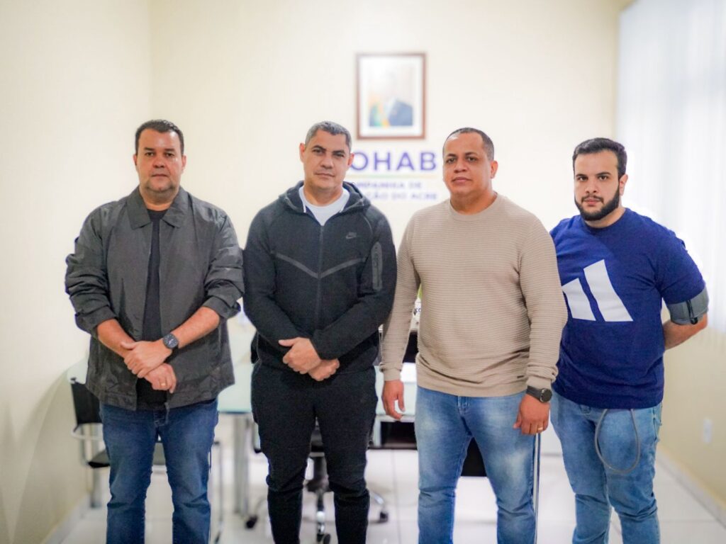 com-apoio-do-coronel-ulysses,-casas-de-familias-carentes-comecam-a-ser-reformadas-no-acre