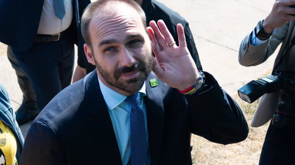 stf-abriu-inquerito-contra-eduardo-bolsonaro-apos-se-queixar-de-inacao-no-itamaraty