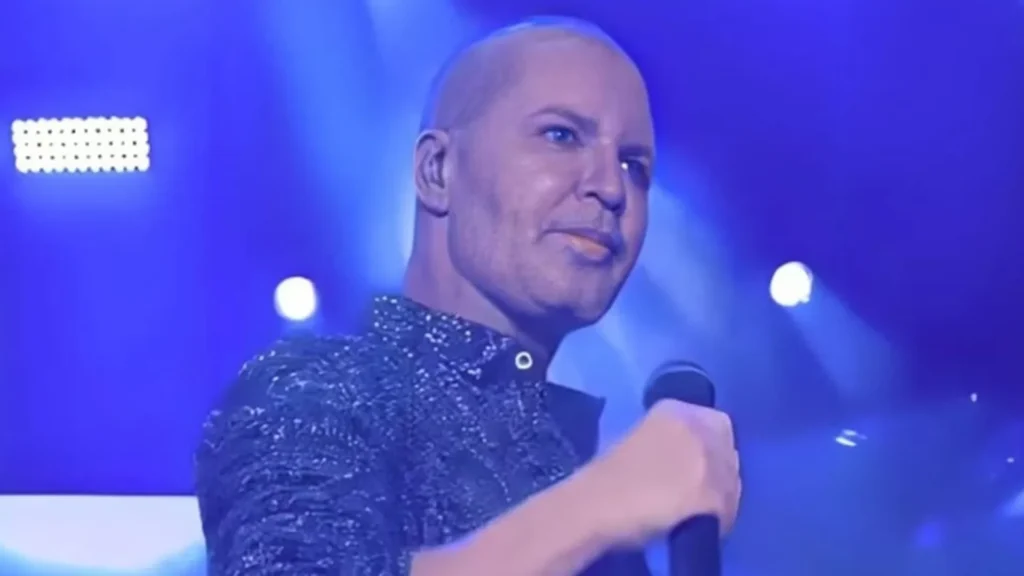 eduardo-costa-explica-novo-visual-apos-surgir-careca-em-show