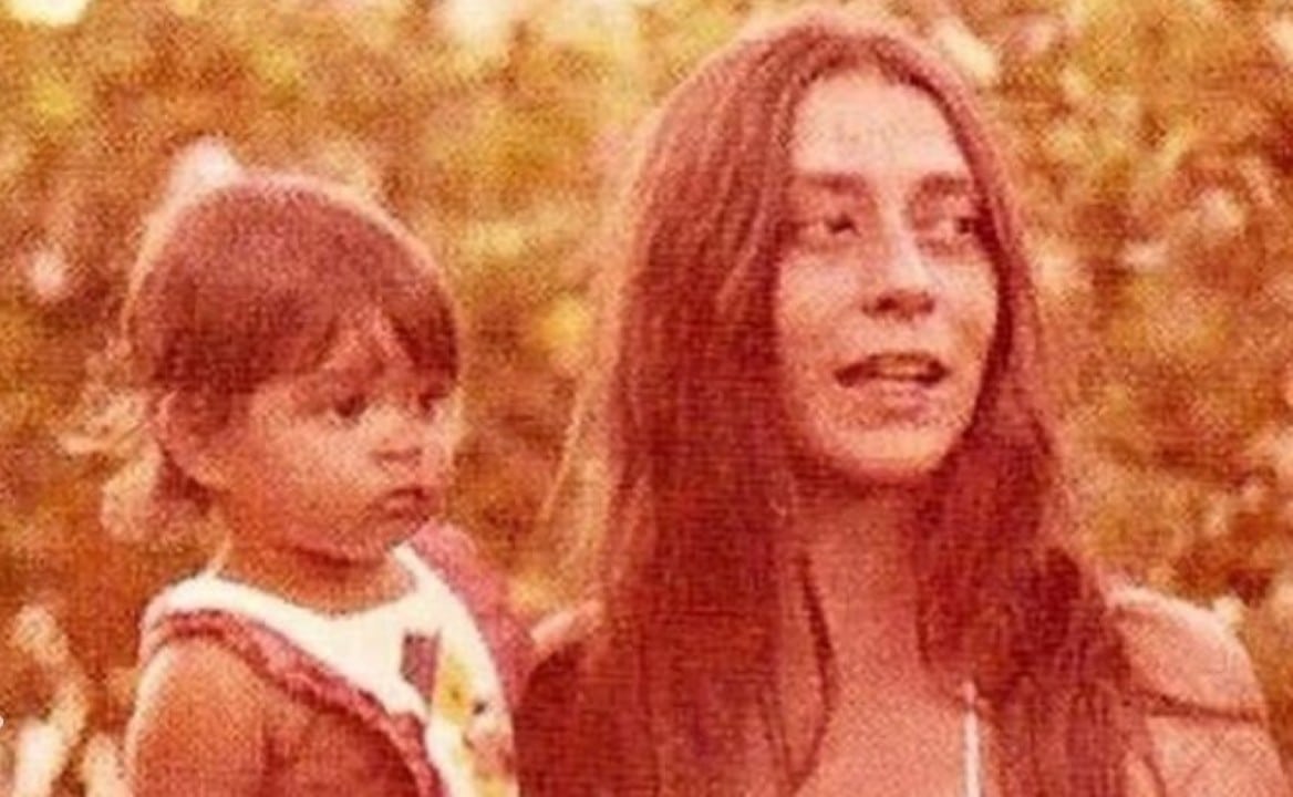 preta gil e mãe