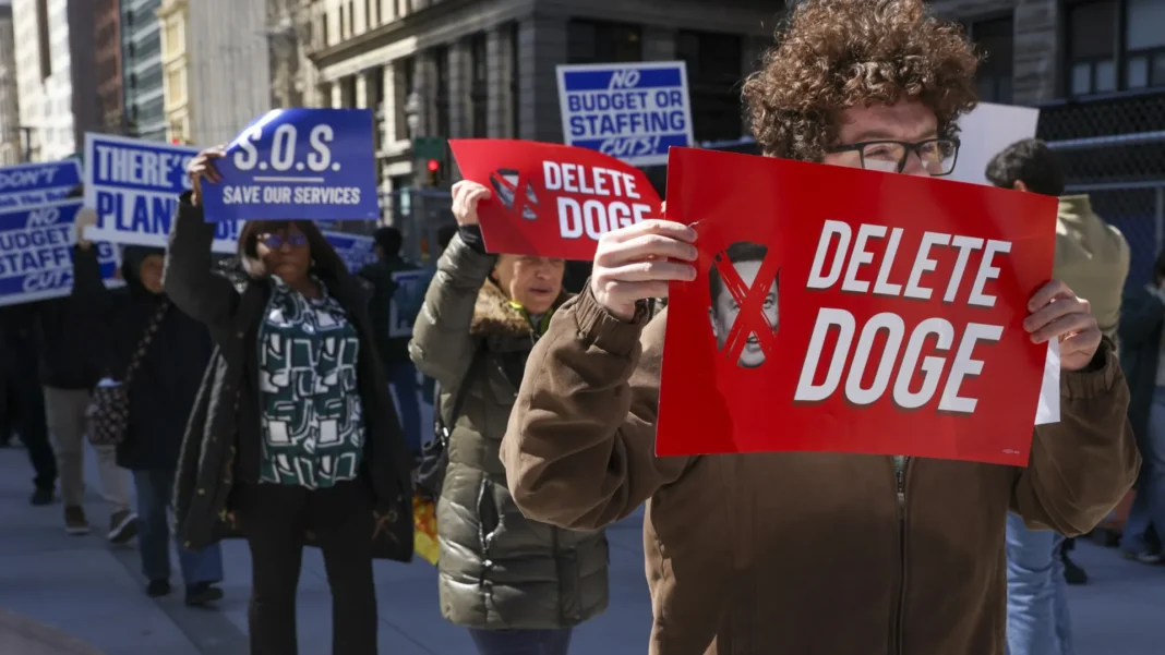 departamento-liderado-por-elon-musk-acessa-dados-sigilosos-de-imigrantes