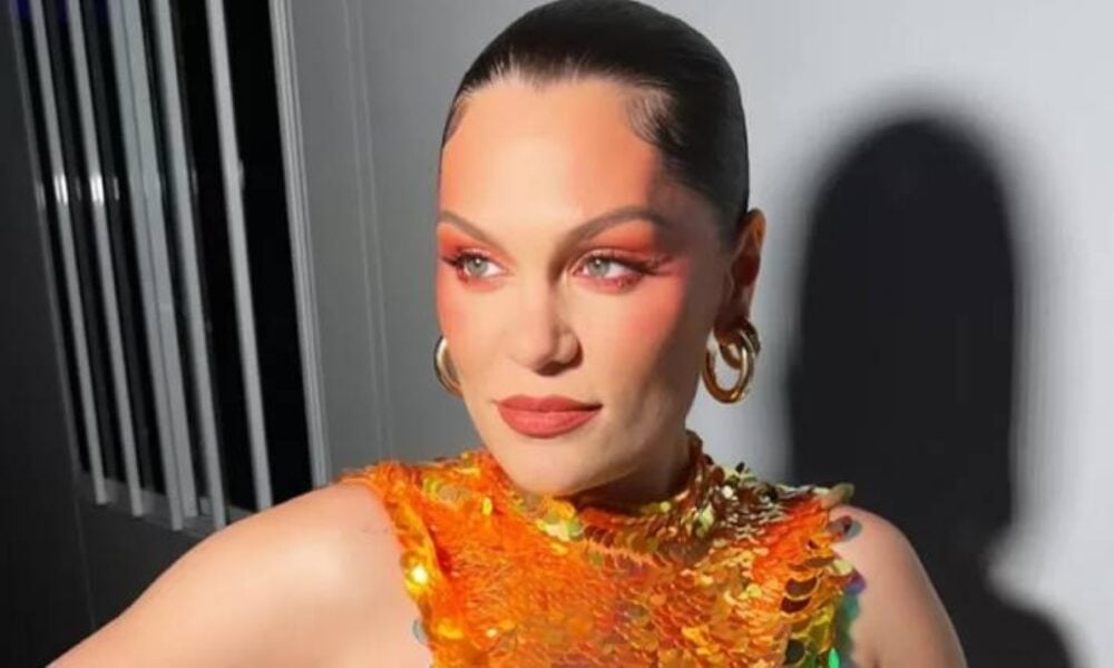 jessie-j-enfrenta-cancer-de-mama-e-anuncia-pausa-apos-show-em-londres