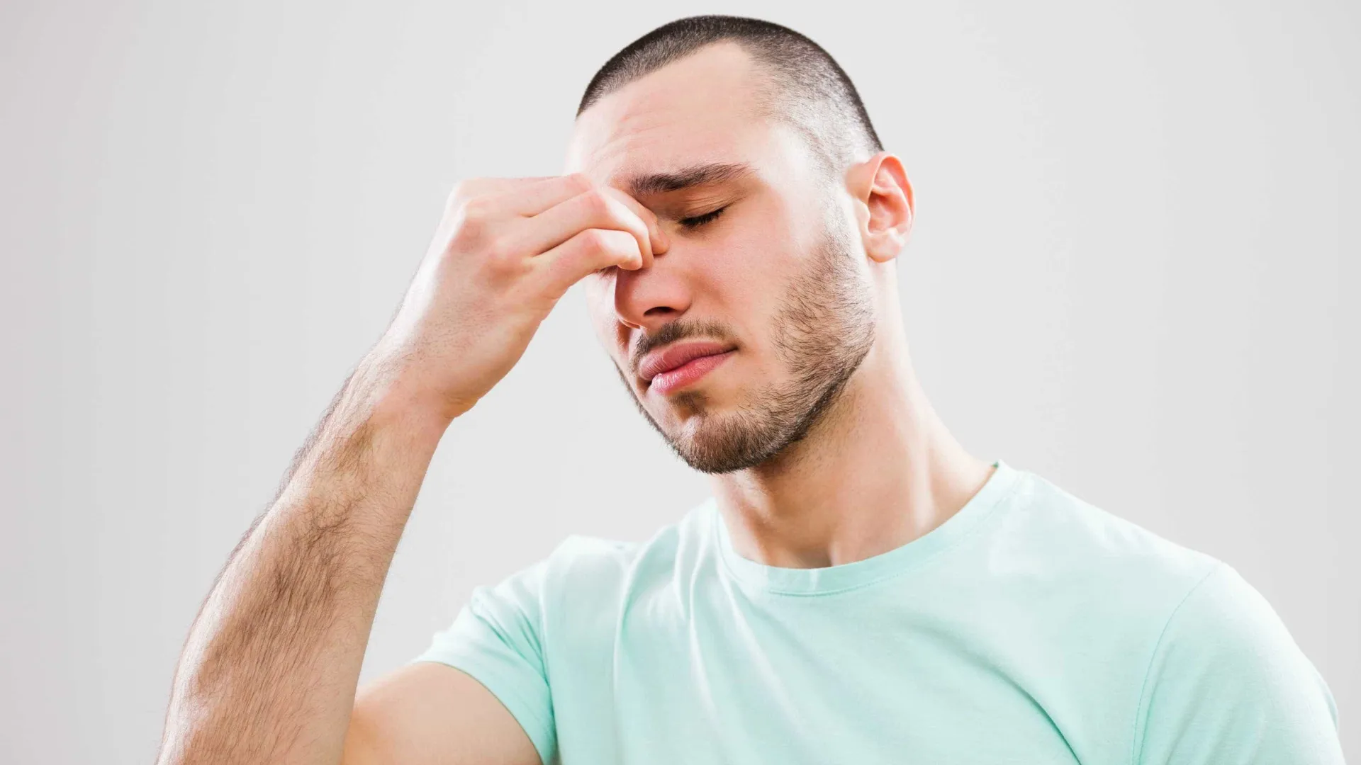 conheca-o-que-pode-intensificar-ou-aliviar-os-sintomas-da-rinite-alergica