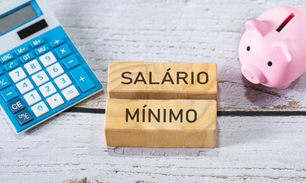 reajuste-de-7,5%-eleva-salario-minimo-para-r$-1.518-em-2025;-entenda