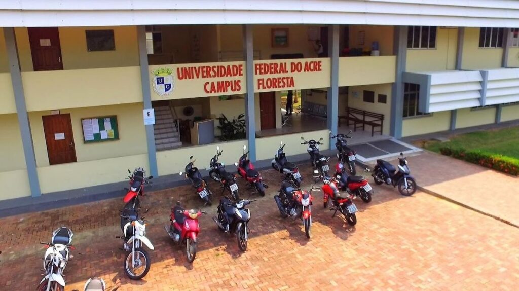 ufac-esclarece-uso-de-espaco-improvisado-em-aula-de-entomologia-no-campus-floresta