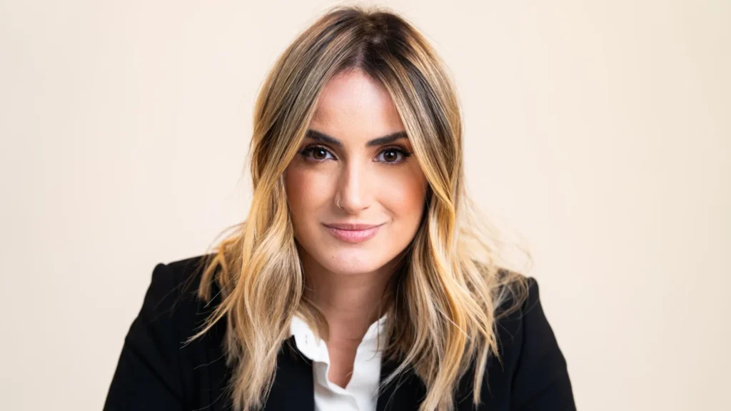 mari-palma-assume-namoro-com-humorista-osmar-campbell-dois-anos-apos-divorcio