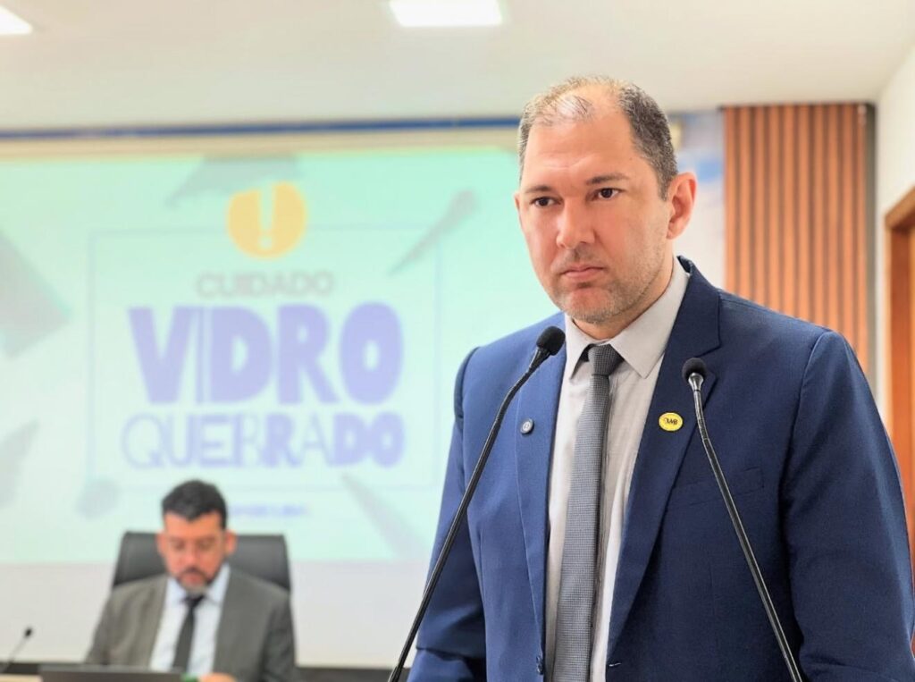 clima-esquenta-na-camara-de-rio-branco-apos-reclamacao-de-joabe-lira-sobre-barulho-no-plenario