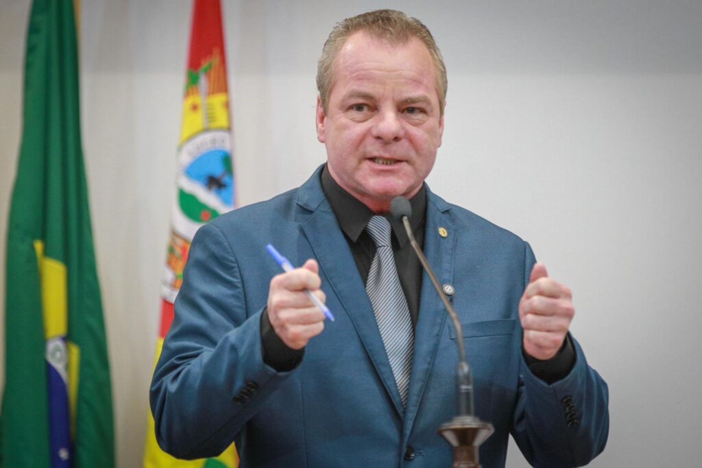 aleac-aprova-projeto-de-pedro-longo-que-institui-o-dia-do-quadrilheiro-junino