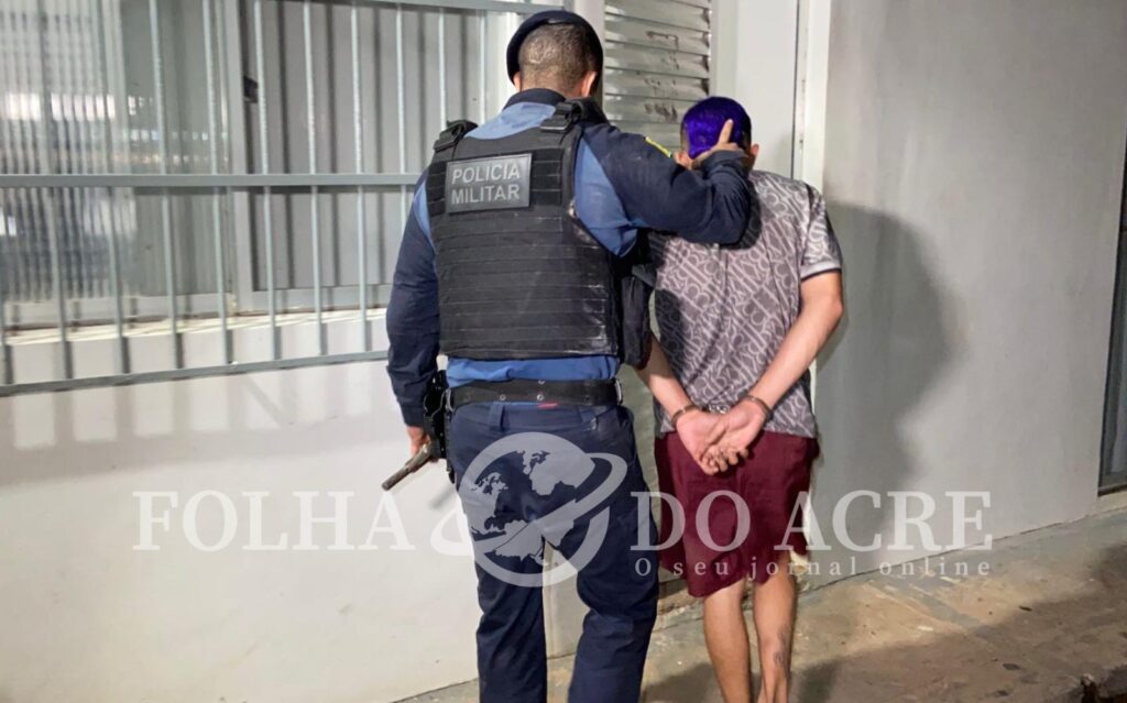 pm-estoura-fabrica-de-armas-e-apreende-adolescente-com-drogas-e-submetralhadoras-caseiras,-em-rio-branco