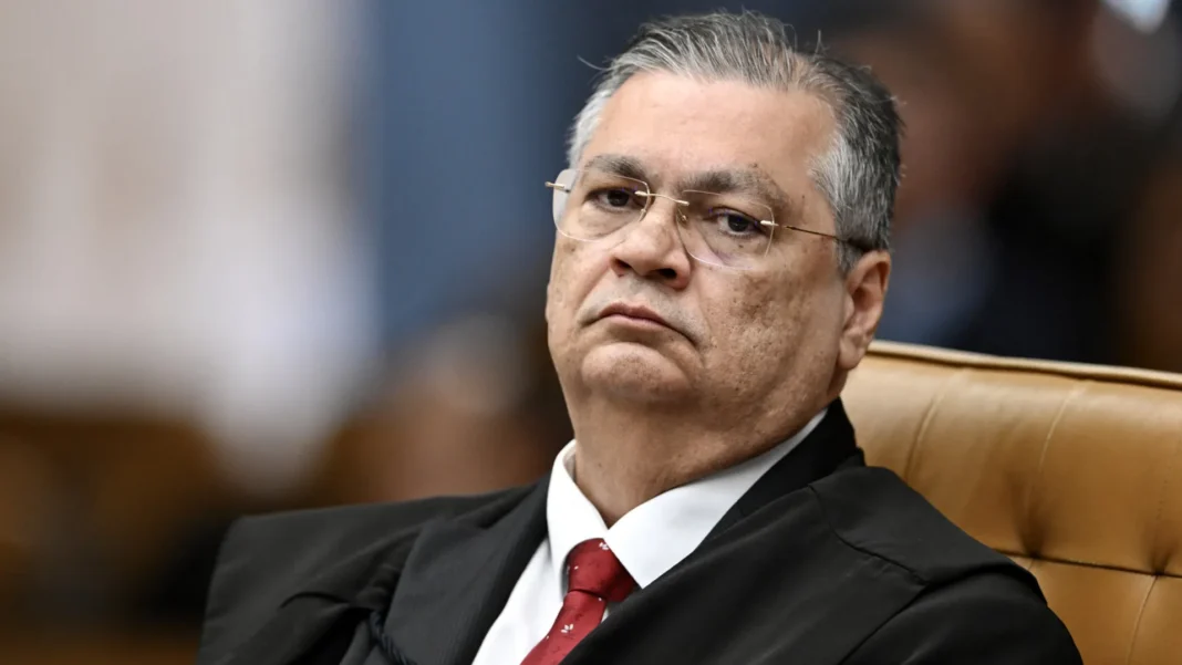 alcolumbre-e-motta-ensaiam-recado-ao-stf-com-discurso-sobre-emenda-diante-de-dino