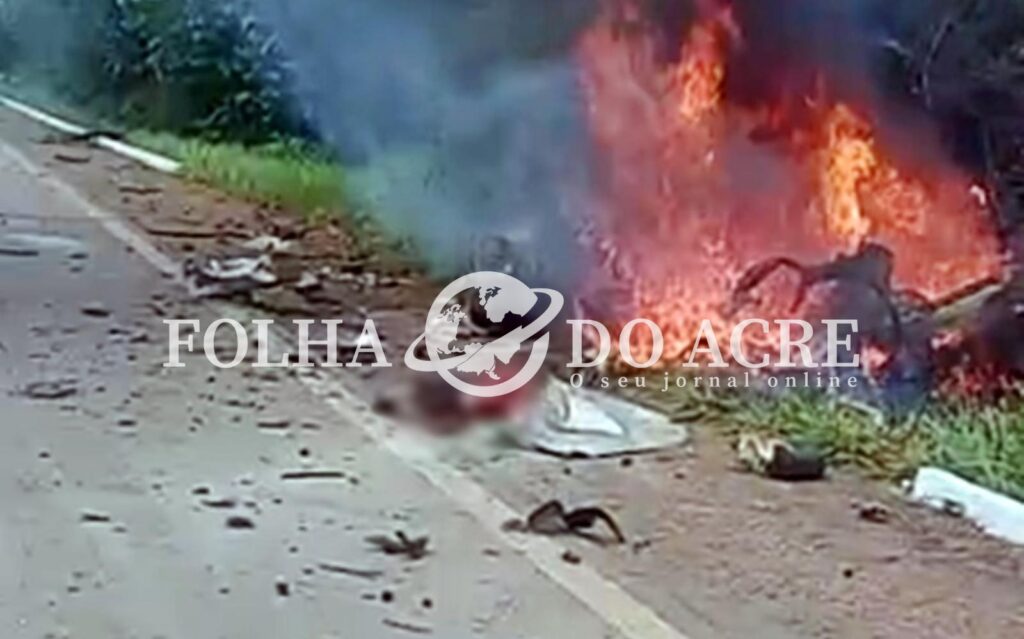 video-mostra-tragedia-no-acre:-vitimas-foram-carbonizadas-apos-carro-bater-em-carreta