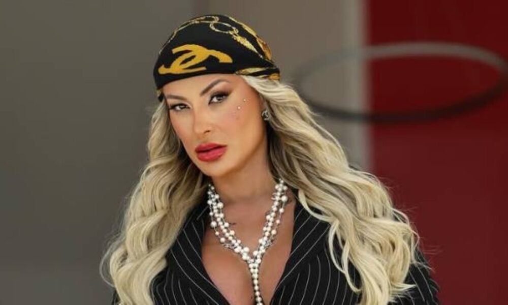 andressa-urach-sofre-com-cirurgia-ocular-proibida-por-riscos-a-visao
