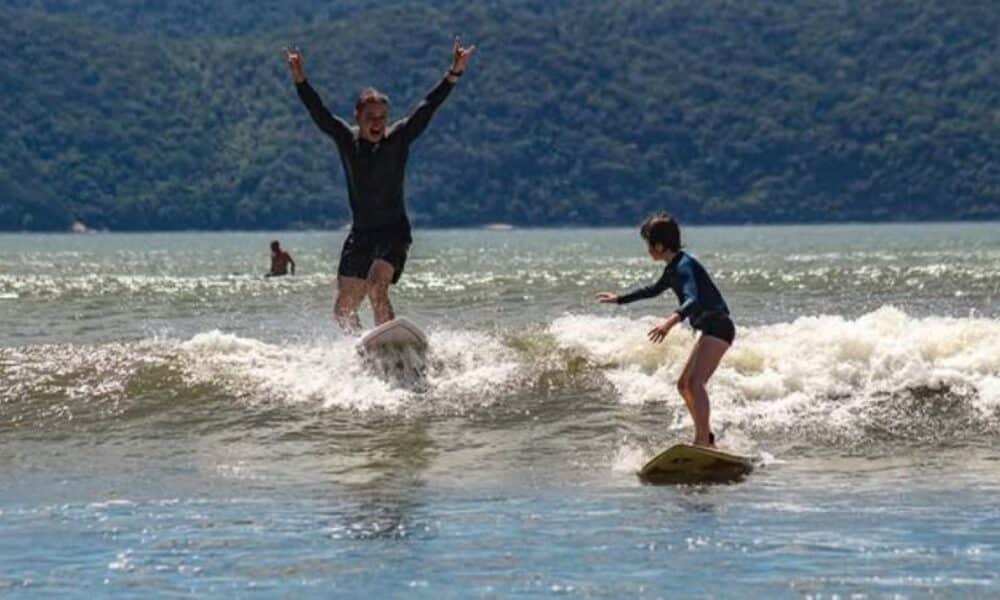 sandy-explica-por-que-esconde-theo:-“quero-que-ele-escolha-ser-famoso-ou-nao”