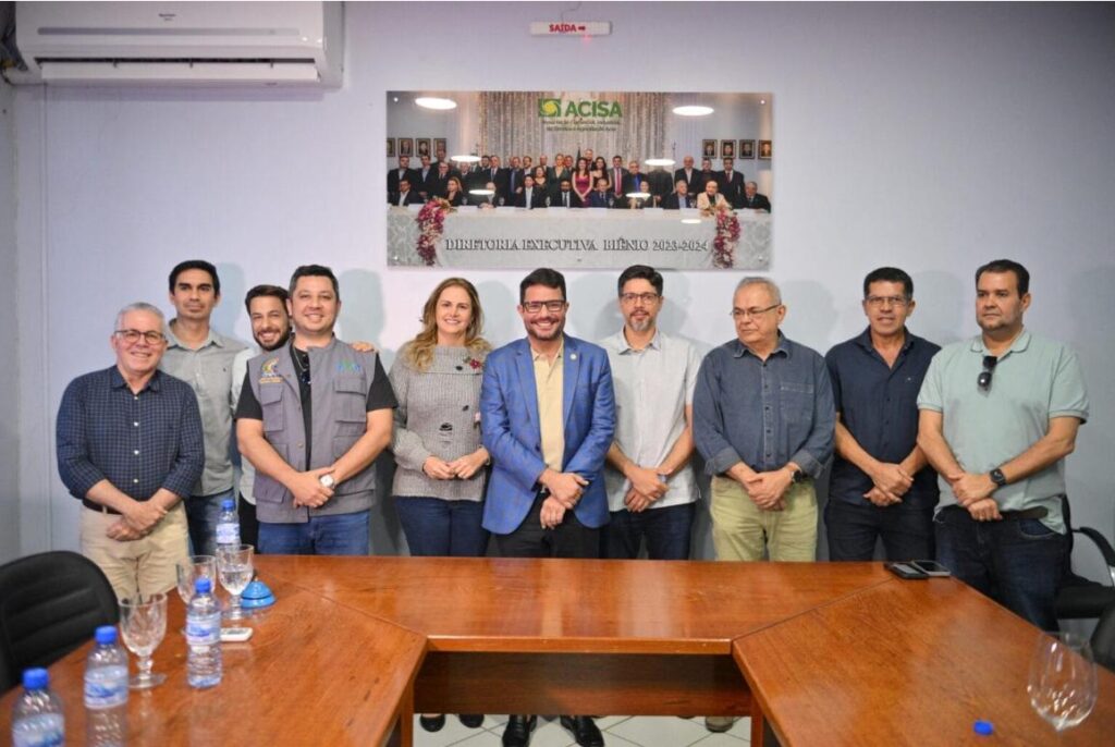 com-presenca-de-gladson,-acisa-anuncia-abertura-das-inscricoes-para-expositores-da-50a-expoacre-a-partir-da-proxima-segunda