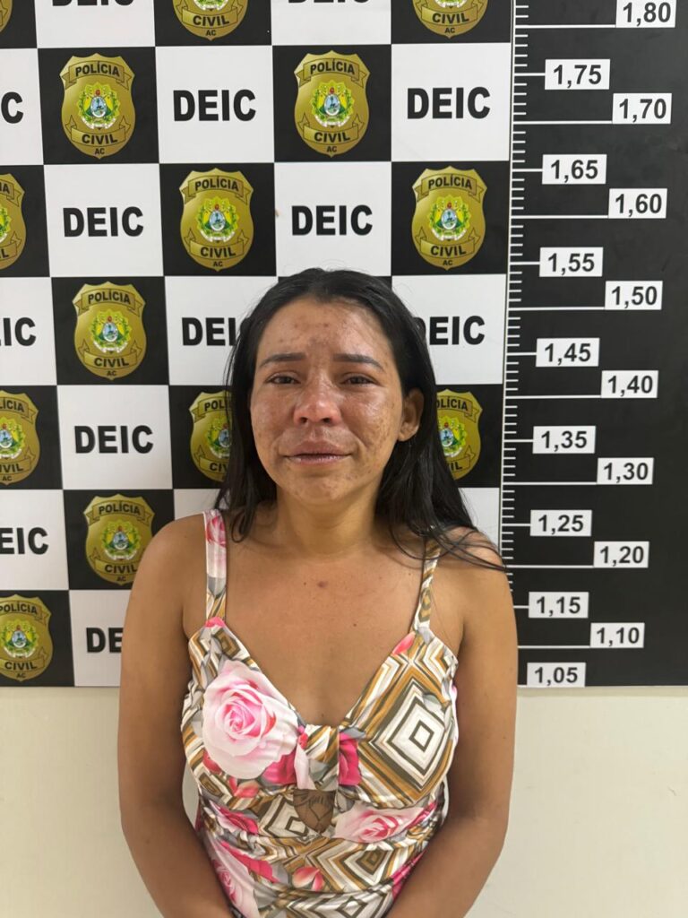 mulher-condenada-por-integrar-organizacao-criminosa-e-presa-ao-prestar-depoimento-na-deic-em-rio-branco