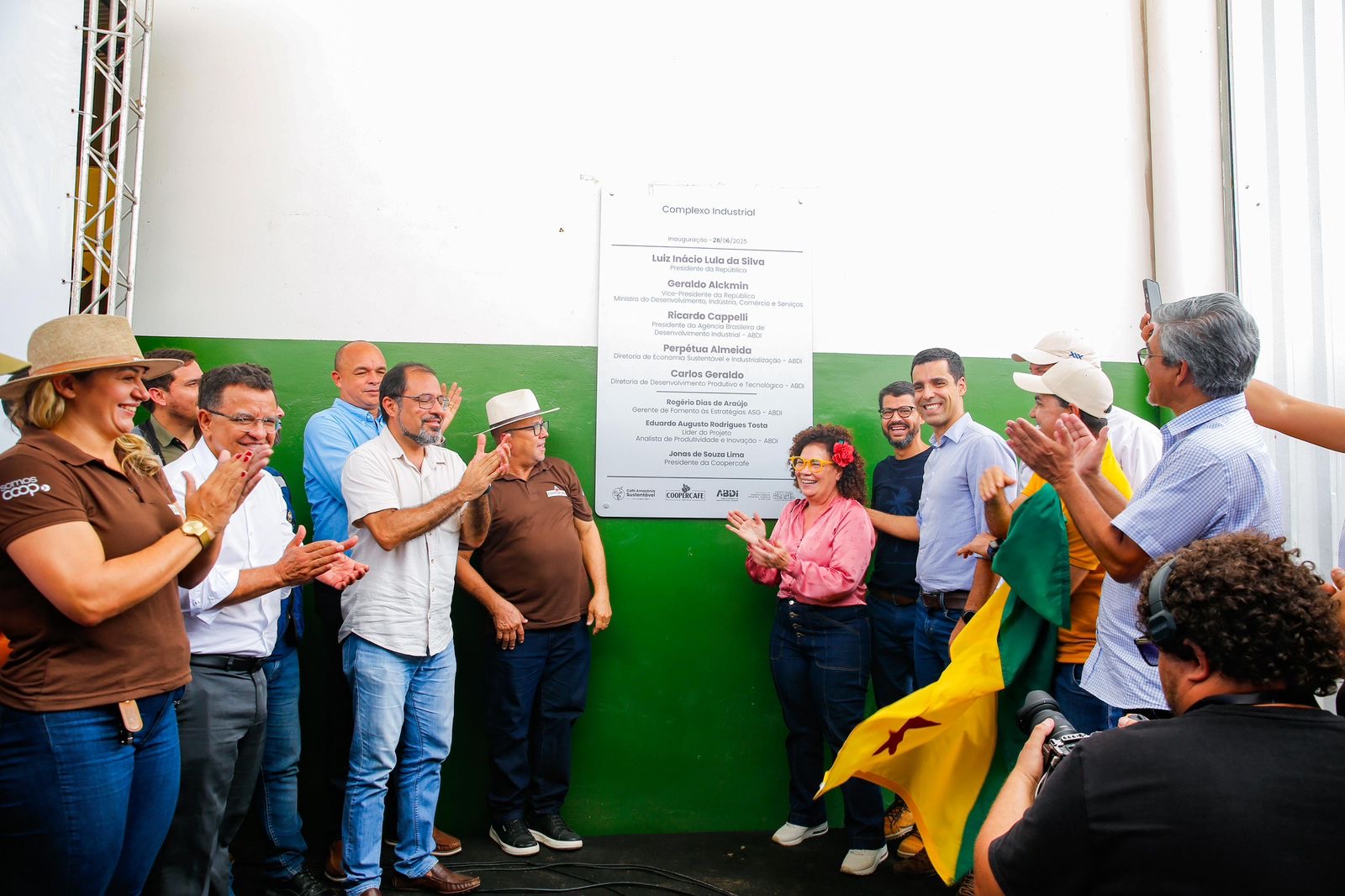 gonzaga-participa-da-inauguracao-do-complexo-industrial-de-cafe-do-jurua-e-comemora-avancos-no-agronegocio-acreano