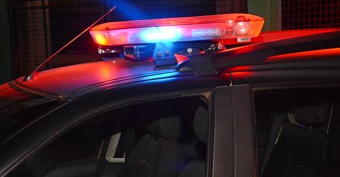 marido-tenta-matar-esposa-apos-ela-beijar-amiga-e-atropela-policial-em-cruzeiro-do-sul