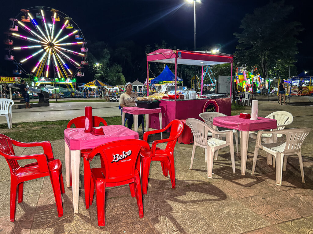 Empreendedores da noite: a energia que mantém vivas as praças de Rio Branco – em especial a Praça Relógio do Sol | Cidade AC News – Notícias do Acre