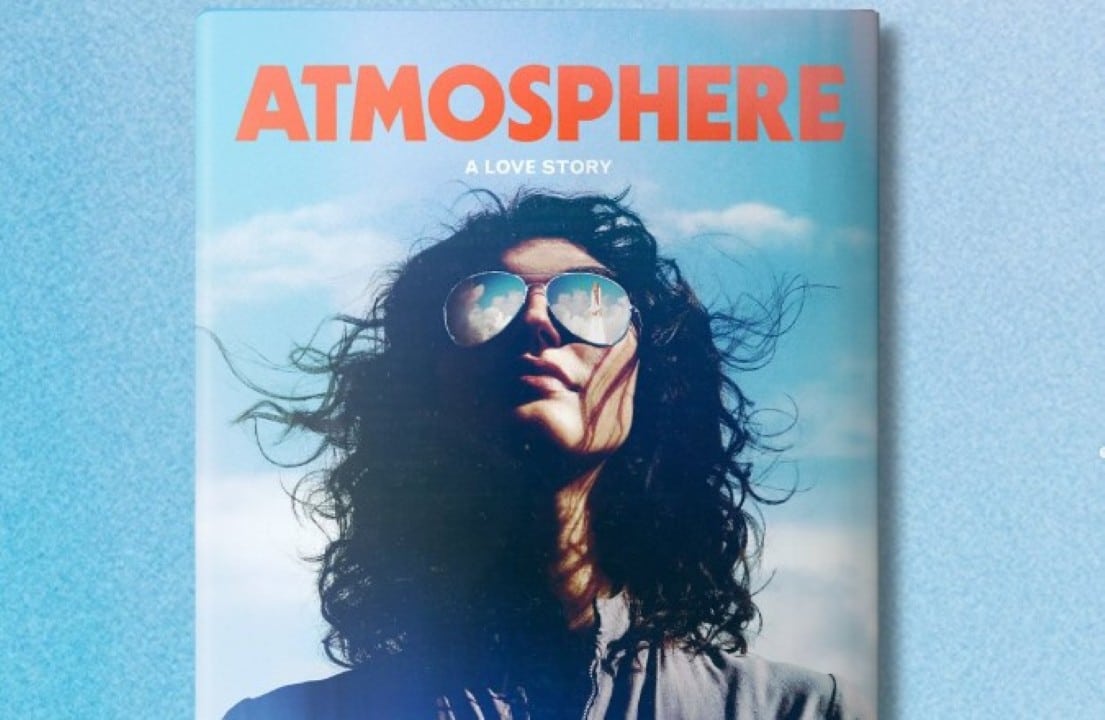 Taylor Jenkins Reid, autora de ‘Os Sete Maridos de Evelyn Hugo’, lança ‘Atmosphere’ após hiato, com uma nova história de amor – Cidade AC News Atmosphere