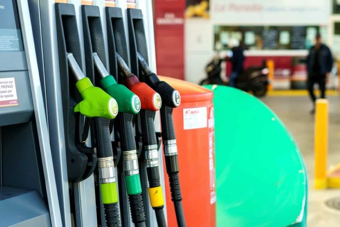 Novo preço da gasolina: redução de R$ 0,17 nas refinarias chega a R$ 0,12 nos postos – Cidade AC News Gasolina Combustível