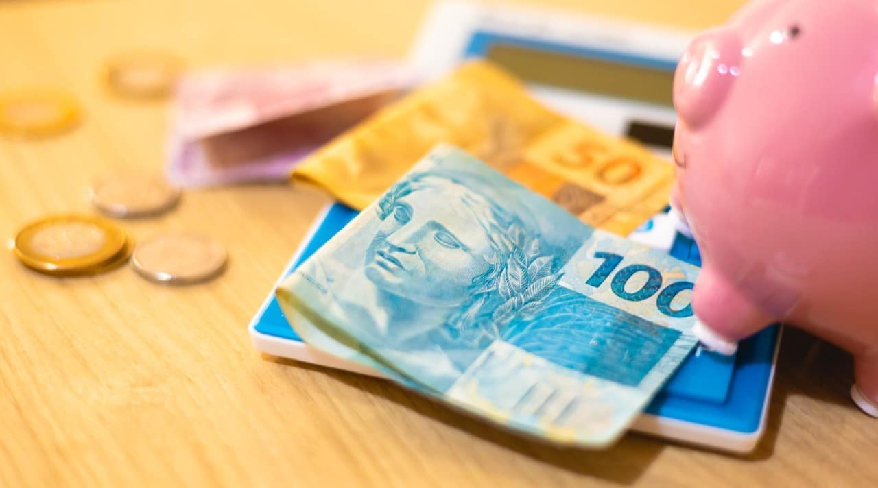 Como usar o 13º salário para organizar finanças e garantir sobra no fim do mês – Cidade AC News dinheiro