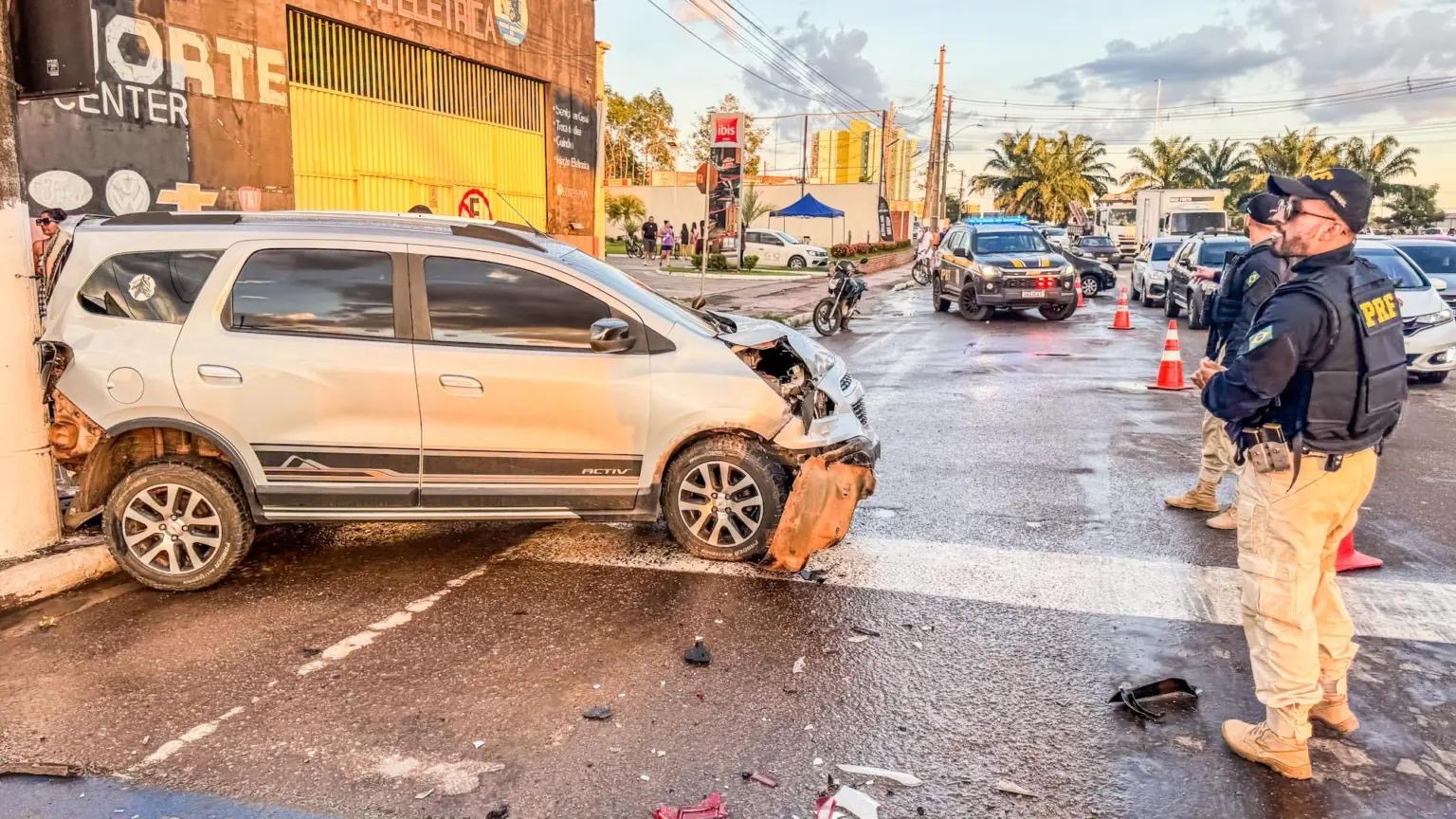 Caminhonete desgovernada invade lanchonete e causa prejuízos próximo ao Lago do Amor, em Rio Branco | Cidade AC News – Notícias do Acre