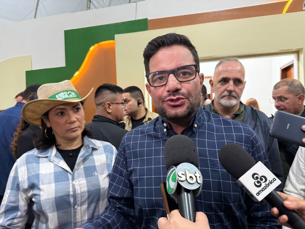 gladson-rebate-criticas-a-expoacre-jurua-e-diz-que-todo-investimento-se-reverte-em-oportunidade-para-os-cruzeirenses