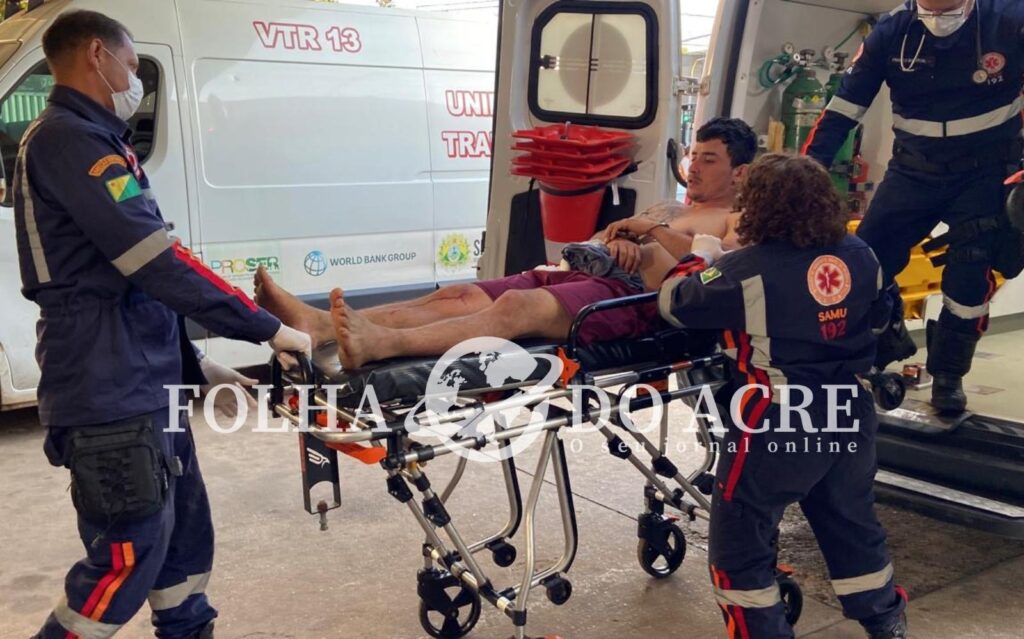 policia-militar-usa-pistola-eletrica-e-bala-de-borracha-para-conter-homem-transtornado-em-rio-branco
