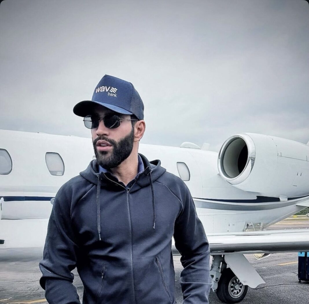 Gusttavo Lima abre Expoacre 2025 sob aplausos e movimenta economia local