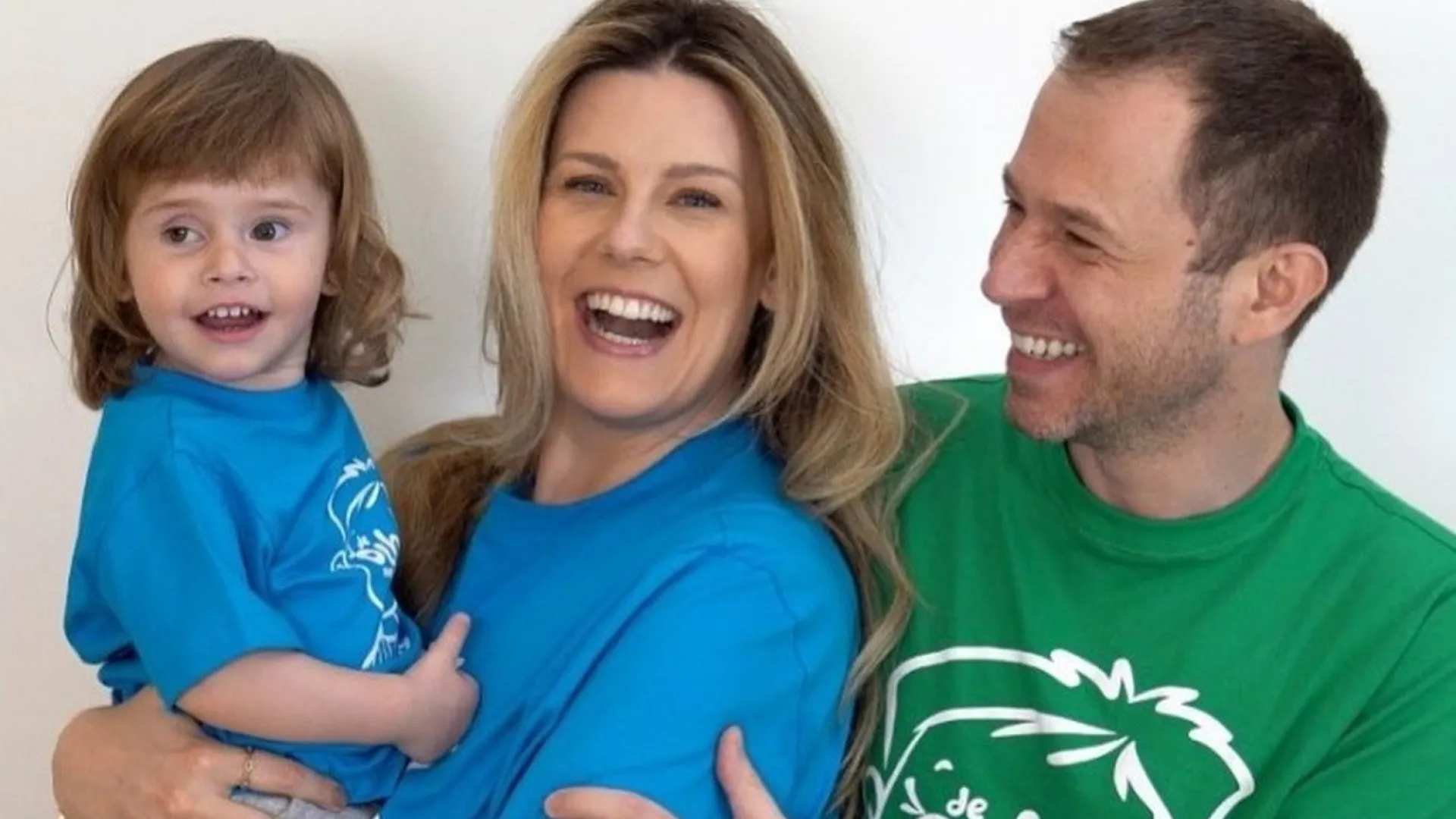 cancer-no-olho:-tiago-leifert-celebra-primeira-vitoria-da-filha