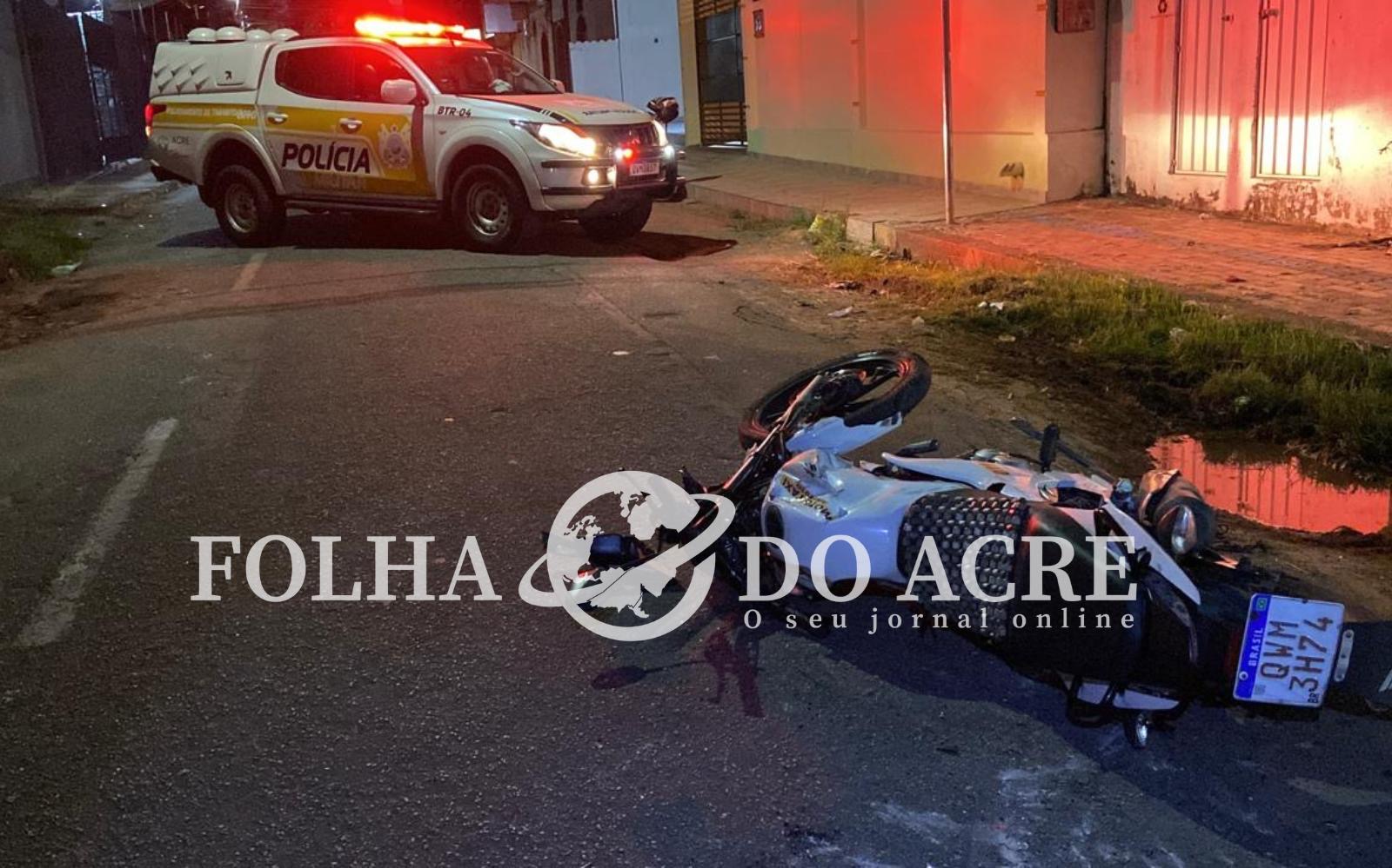 mototaxista-fica-gravemente-ferido-apos-ser-arrastado-por-caminhonete-de-luxo-que-invadiu-preferencial-em-rio-branco