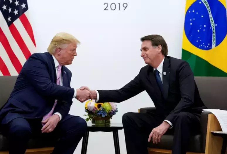 trump-volta-a-defender-‘grande’-bolsonaro-e-pede-que-deixem-ex-presidente-em-paz