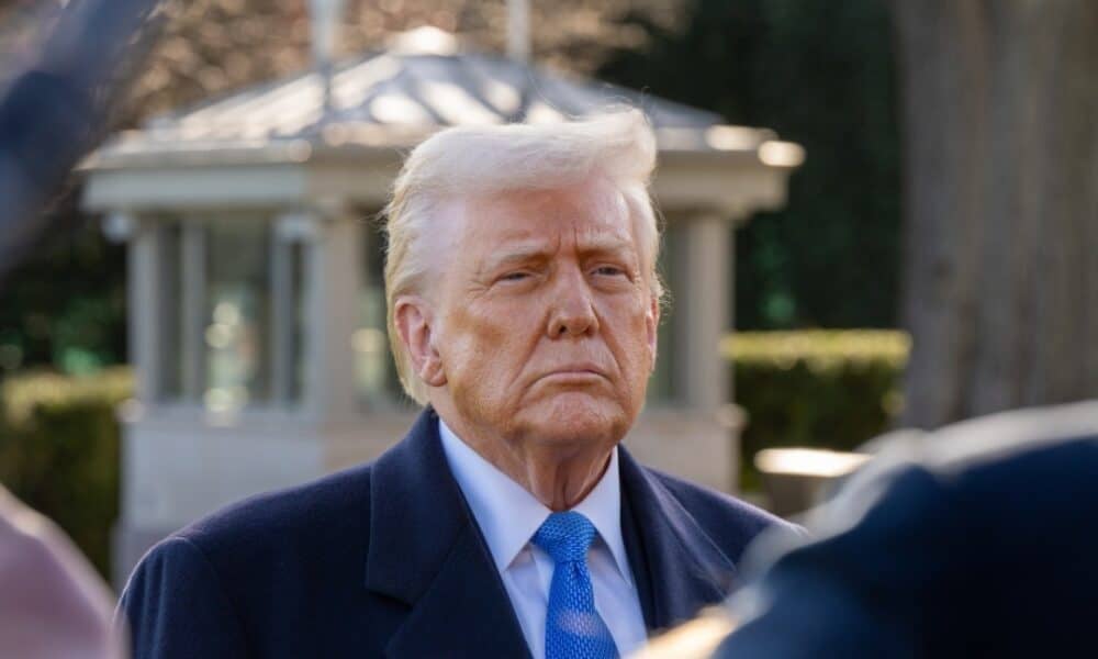 tarifas-de-trump-ameacam-empregos-no-brasil-com-taxacao-de-50%