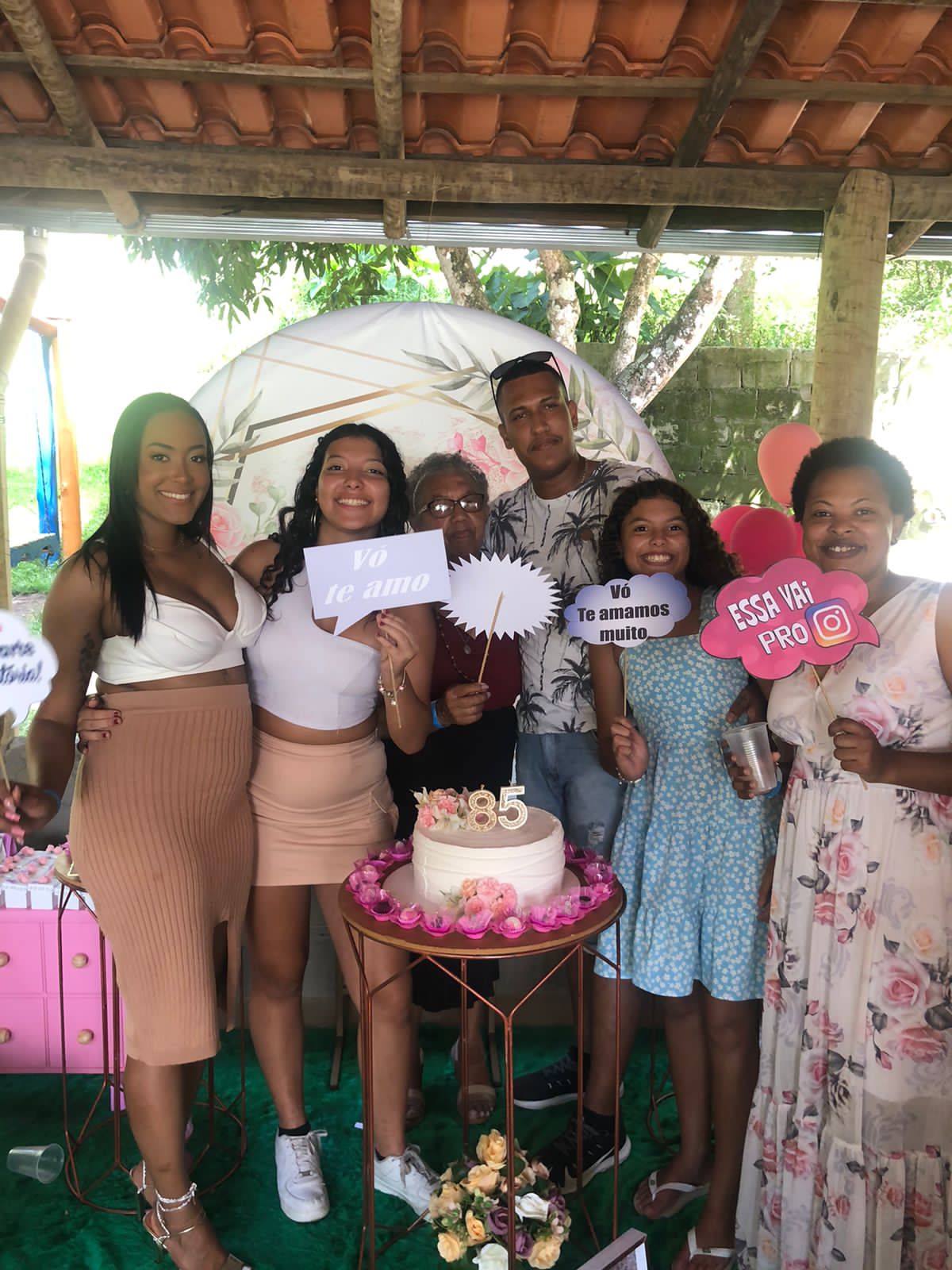 Aniversário de Dona Lurdinha vira o evento mais comentado da Baixada este fim de semana