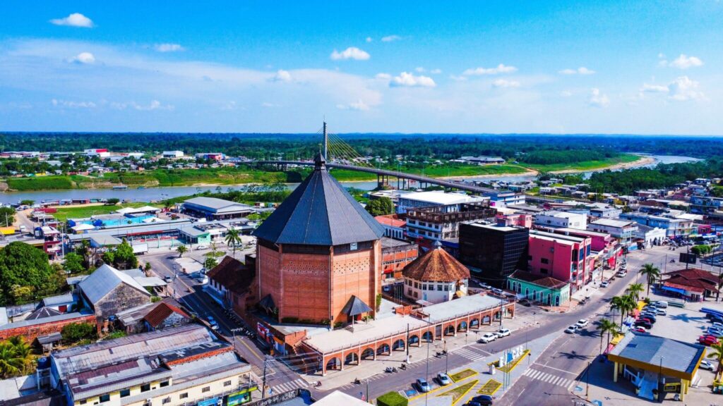Festa de São Cristóvão reúne centenas de fiéis e motoristas em Cruzeiro do Sul