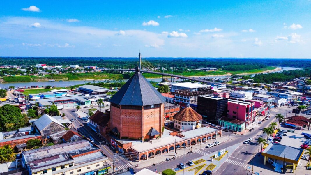 Festa de São Cristóvão reúne centenas de fiéis e motoristas em Cruzeiro do Sul