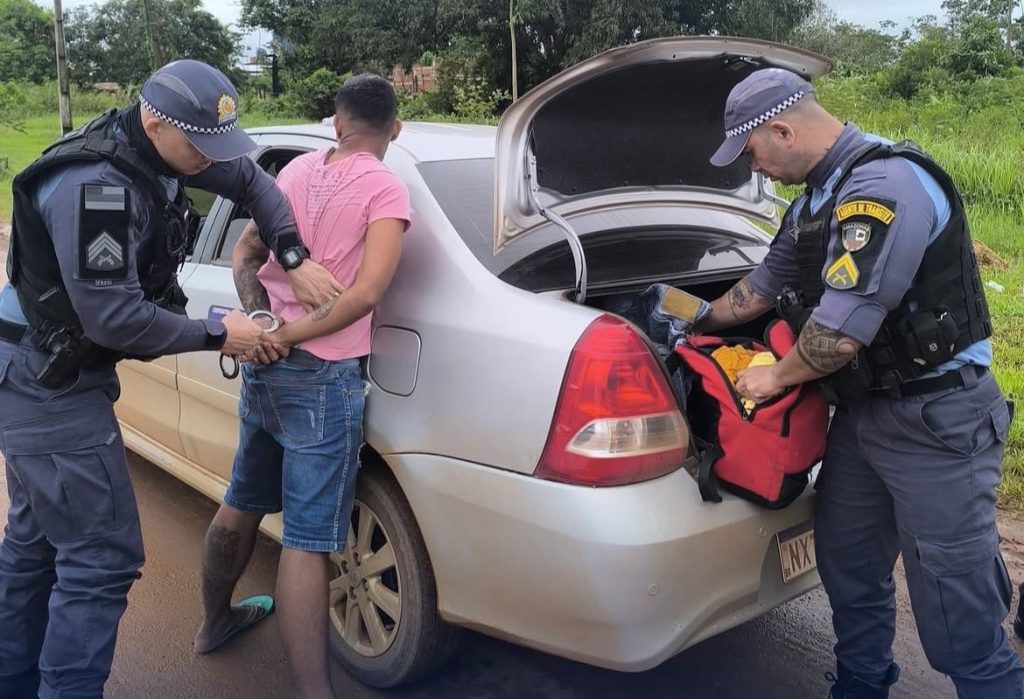 Homem é preso com mais de 3 quilos de droga na BR‑317 e Polícia investiga rota do tráfico no Alto Acre