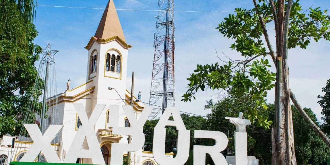 Deracre instala balsas temporárias e garante travessia entre o centro e bairro Sibéria