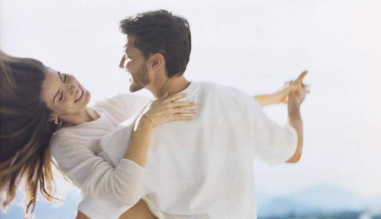 Camila Queiroz e Kleber Toledo