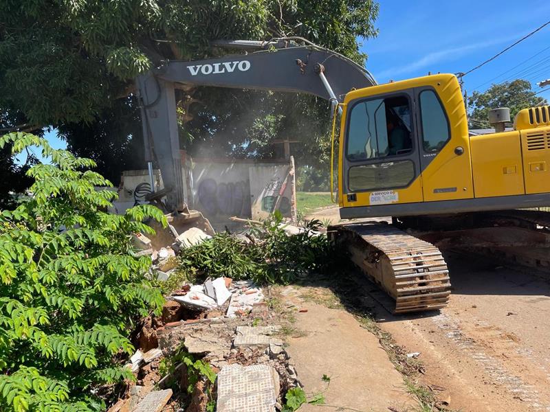 Com riscos de deslizamento, Bar “Zé do Branco” é demolido a pedido da Defesa Civil de Rio Branco | Cidade AC News – Notícias do Acre