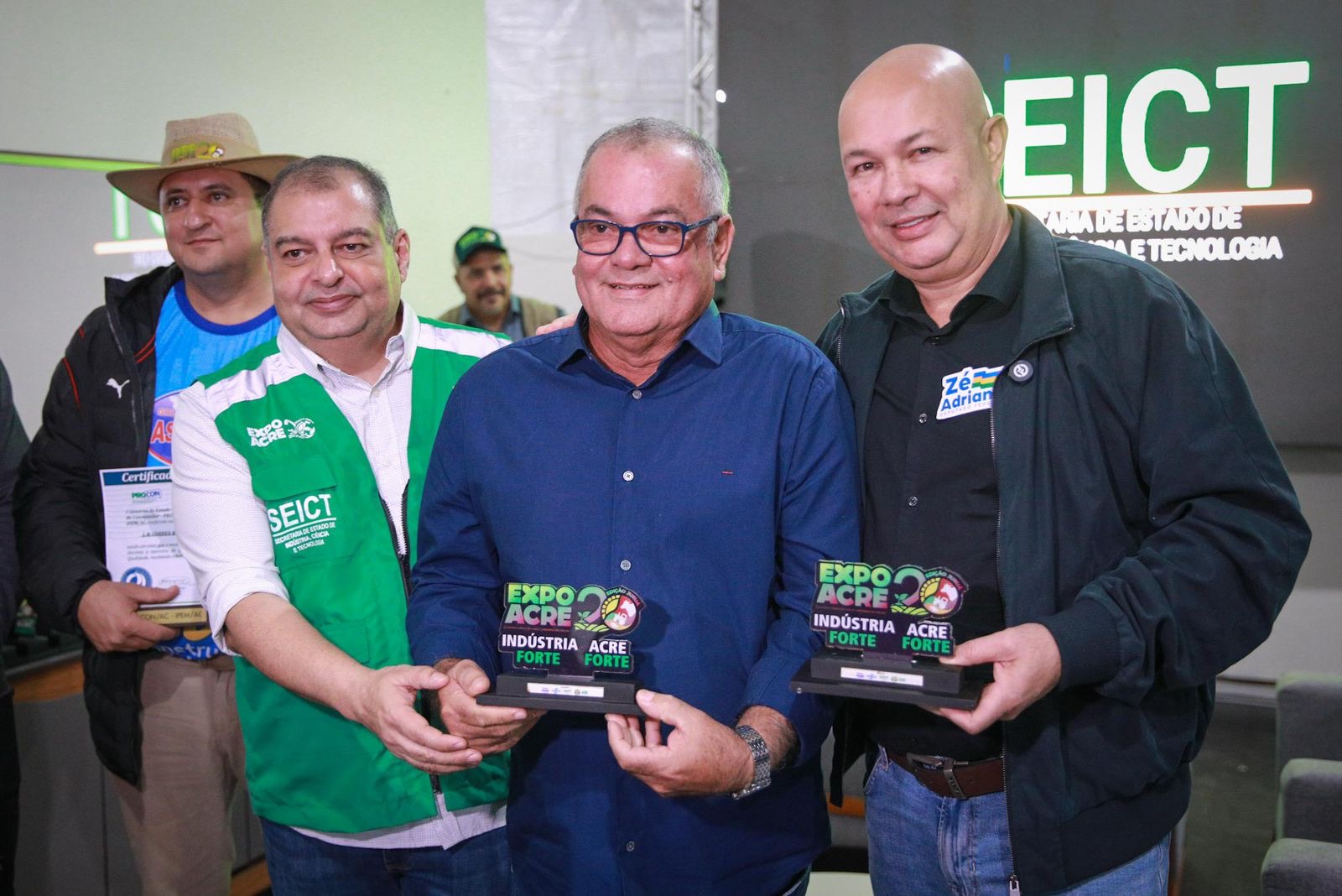 Zé Adriano participa da abertura do Espaço Indústria e do campeonato Arena Gamer na Expoacre Juruá | Cidade AC News – Notícias do Acre