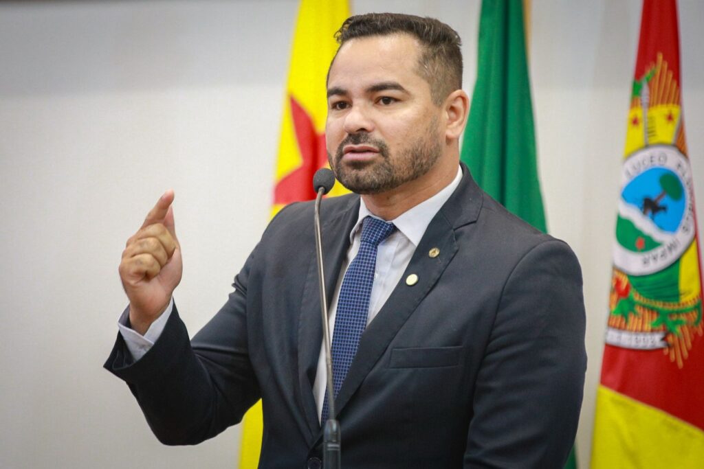 arlenilson-cunha-manifesta-apoio-a-bolsonaro-e-alerta-para-risco-de-“estado-de-excecao”-no-brasil