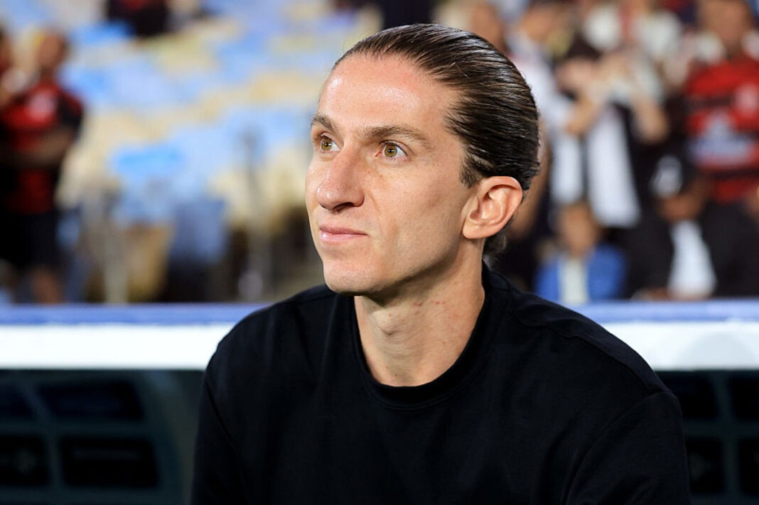 filipe-luis-passa-jesus-em-jogos-e-e-decimo-no-seculo-com-100-gols-no-comando-do-fla