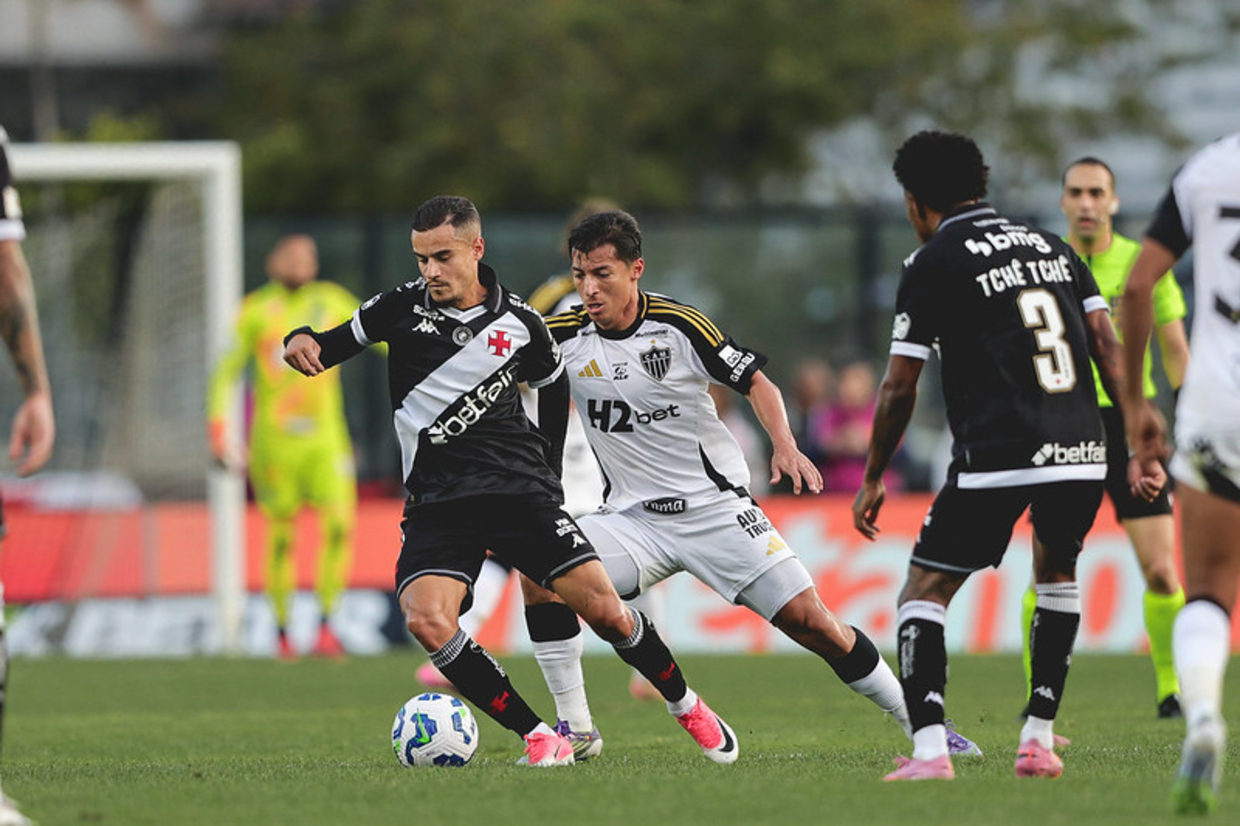 vasco-so-empata-com-atletico-mineiro-e-segue-no-z4-do-brasileiro