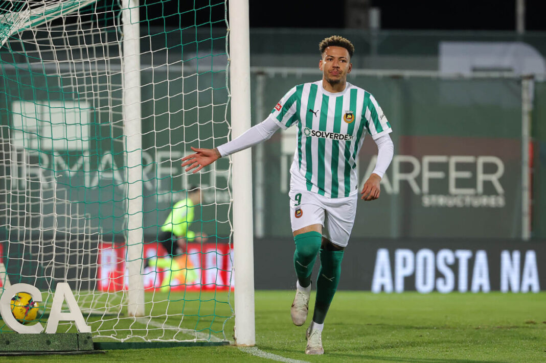 clayton-silva,-de-preterido-no-vasco-a-cobicado-pelos-grandes-portugueses-em-1-ano