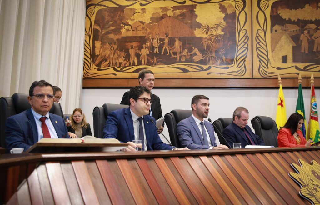 aleac-aprova-projetos-do-tribunal-de-justica-que-alteram-codigo-judiciario-e-plano-de-cargos-dos-servidores