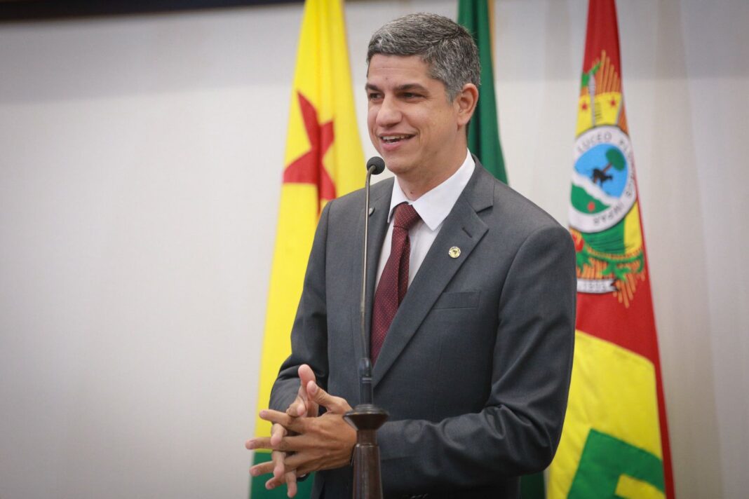 fagner-calegario-alerta-sobre-possivel-fraude-em-licitacao-nos-municipios-de-capixaba-e-placido-de-castro