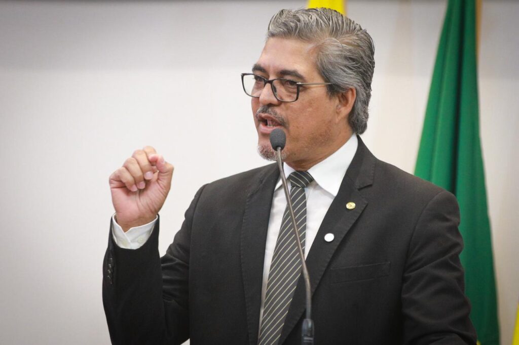 Edvaldo Magalhães cobra justiça na aplicação de benefício a pessoas com deficiência e pede apoio dos senadores – Cidade AC News edvaldo-magalhaes-cobra-justica-na-aplicacao-de-beneficio-a-pessoas-com-deficiencia-e-pede-apoio-dos-senadores