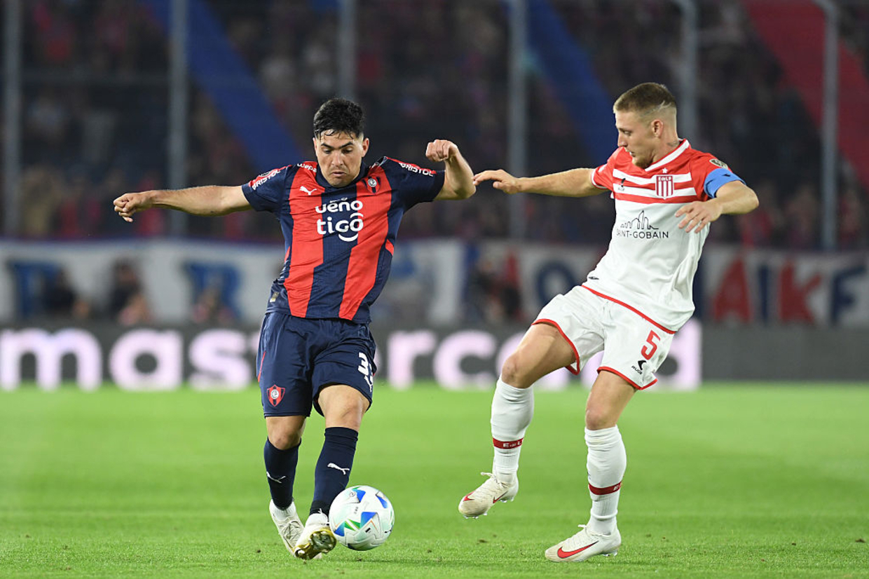 estudiantes-e-”copero”-em-assuncao-e-sai-na-frente-do-cerro-porteno