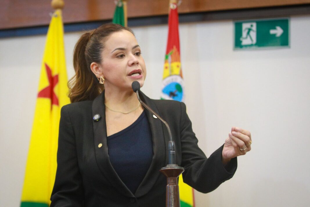 michelle-melo-cobra-solucao-para-falhas-no-transporte-aereo-sanitario-e-denuncia-assedio-em-orgaos-publicos